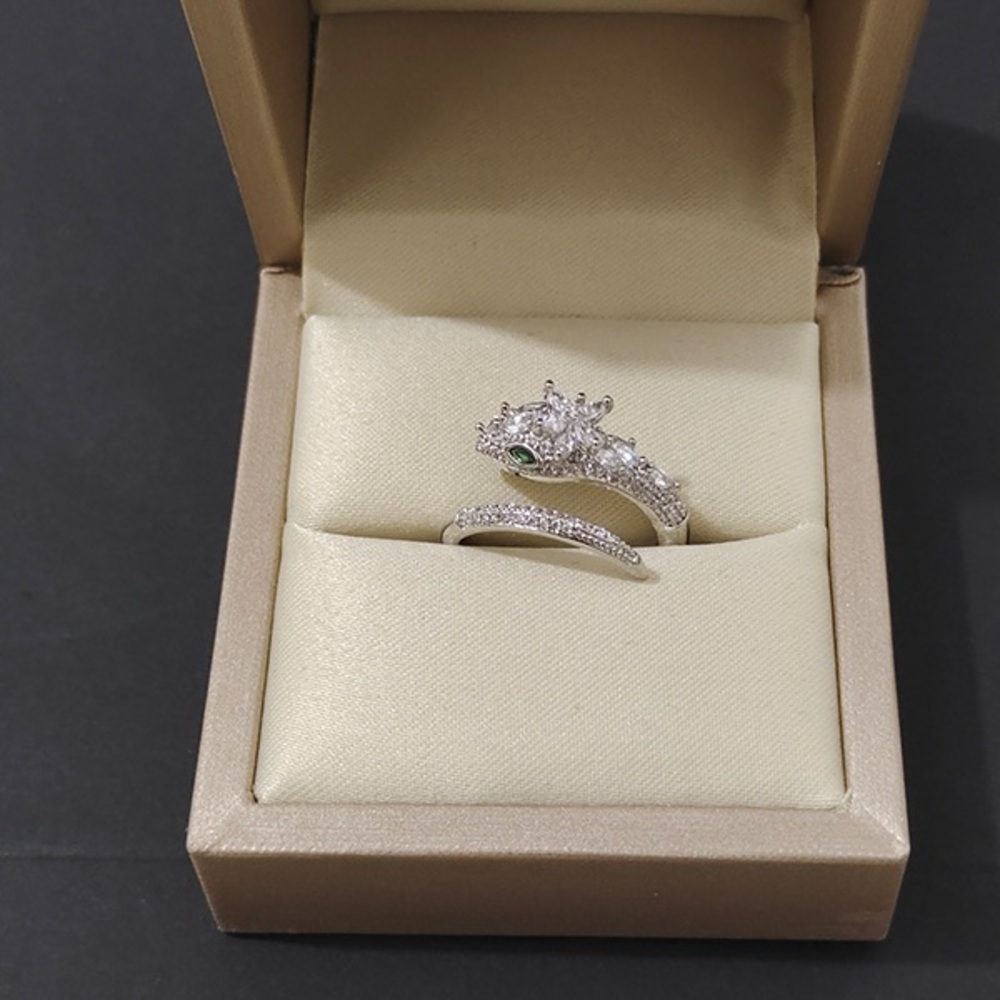 Bvlgari Snake Shadow  Ring